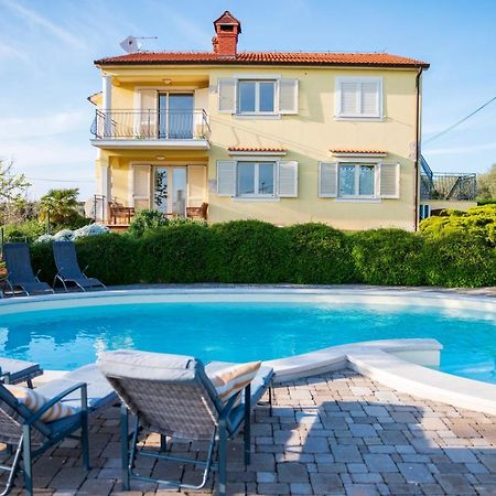 Apartment Laetitia Kaštelir Dış mekan fotoğraf