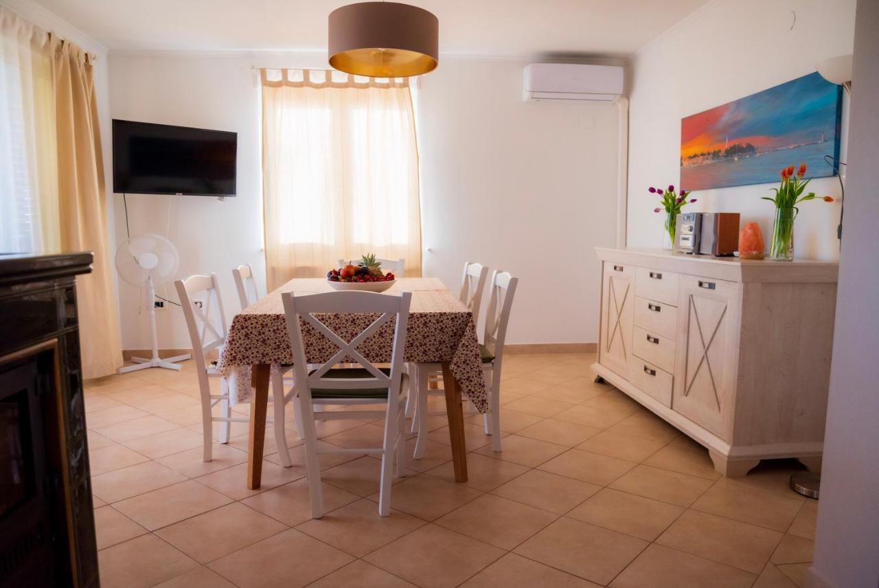 Apartment Laetitia Kaštelir Dış mekan fotoğraf
